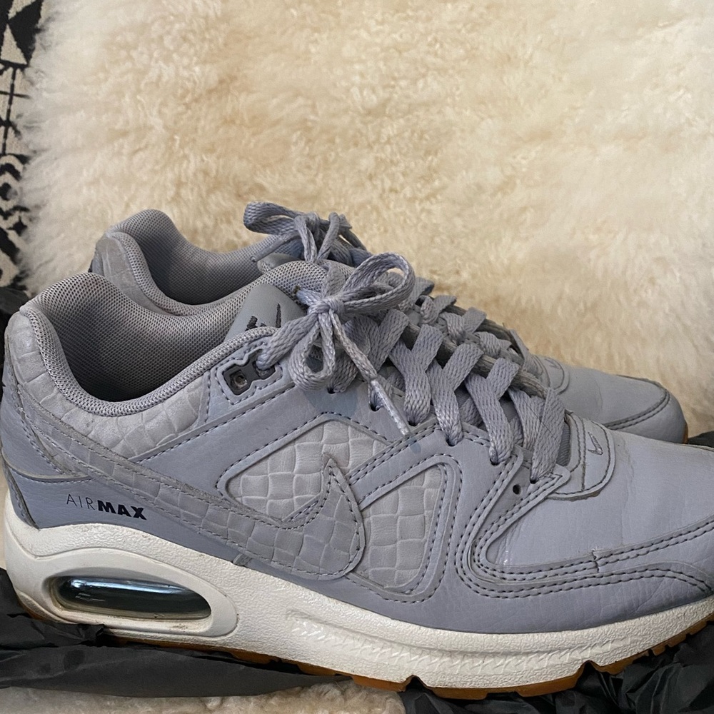 Periwinkle Nike AirMax Womens 8